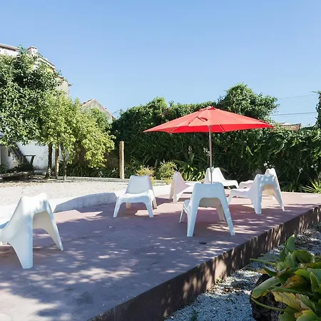 Porto Studios Pensión *