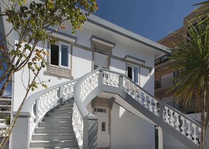 Porto Studios Гостевой дом Порту